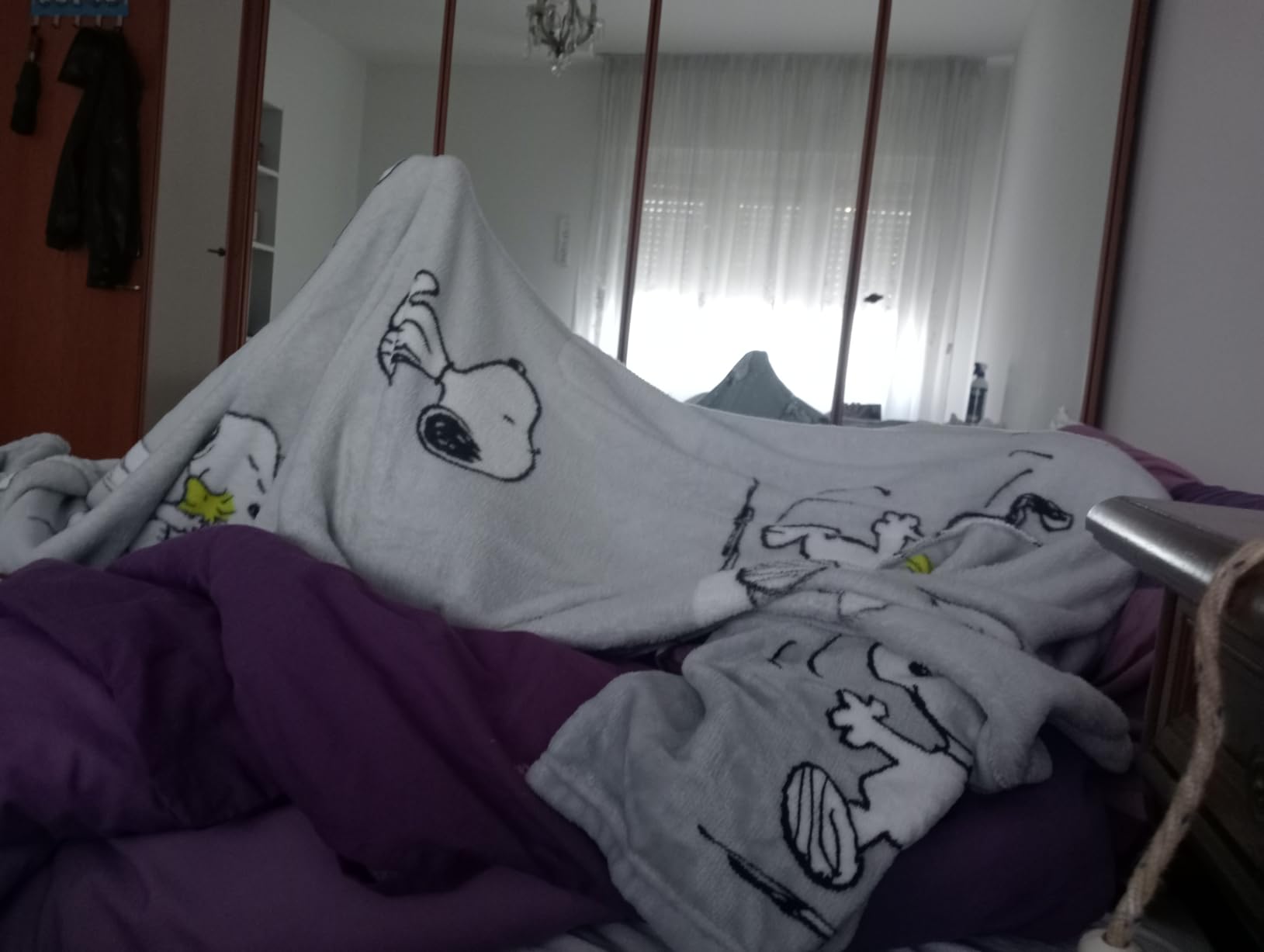 Kanguru Coperta con Maniche Snoopy Grigia 140x180 cm