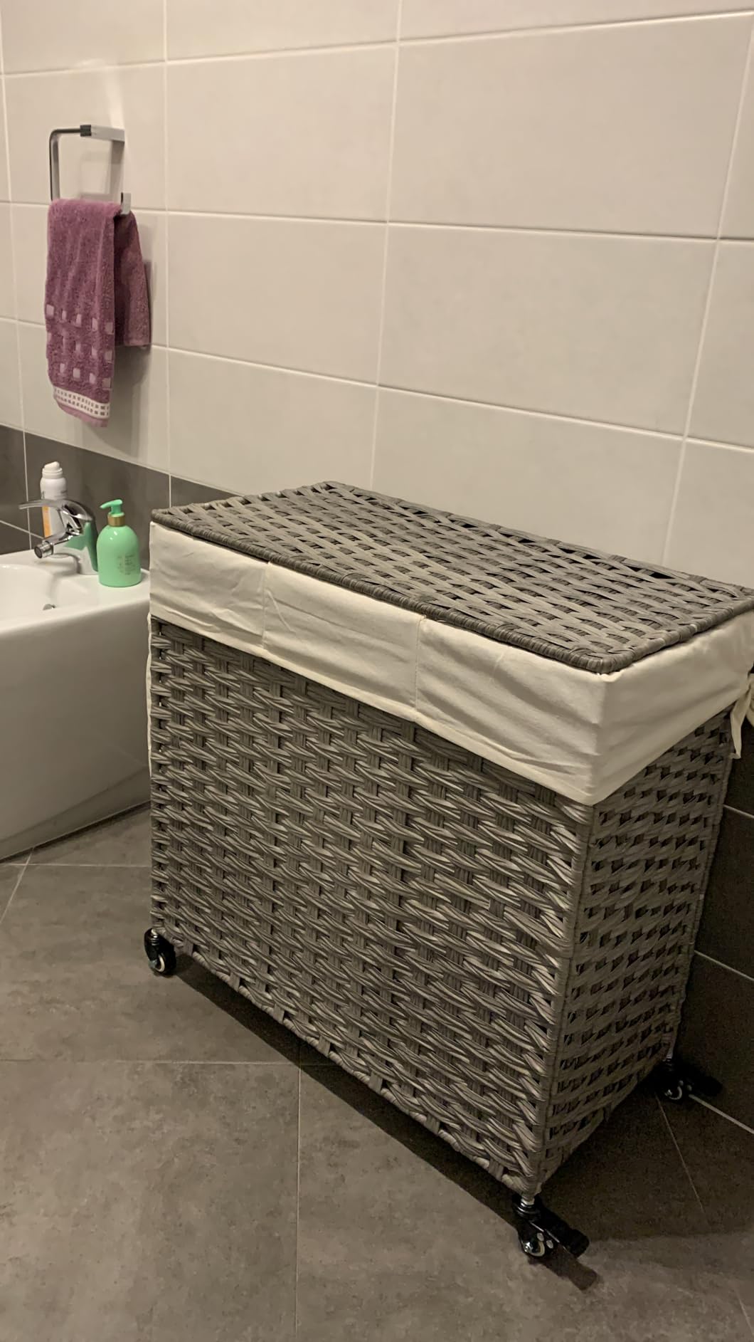 Songmics Cesto Portabiancheria 140L Grigio 3 Scomparti con Ruote
