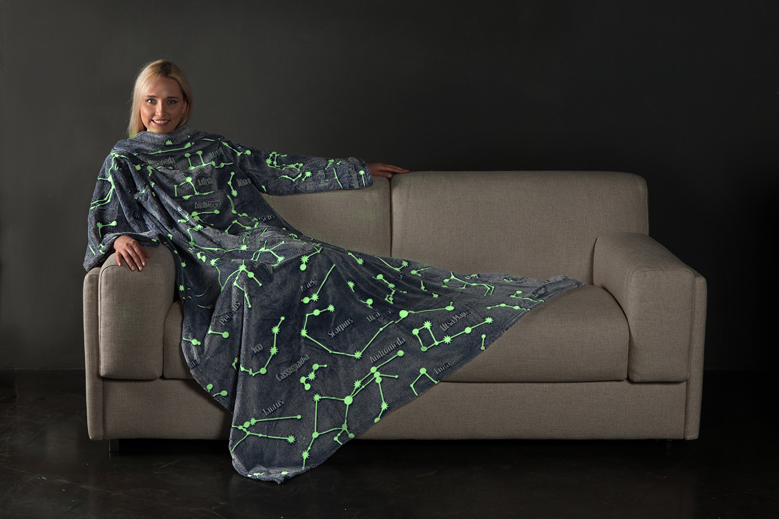 Kanguru Glow coperta con maniche pile 180x140 cm che si illumina