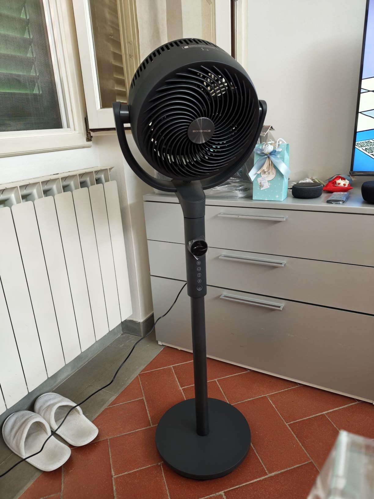 Songmics XFC002B1EU ventilatore piantana nero 20 dB