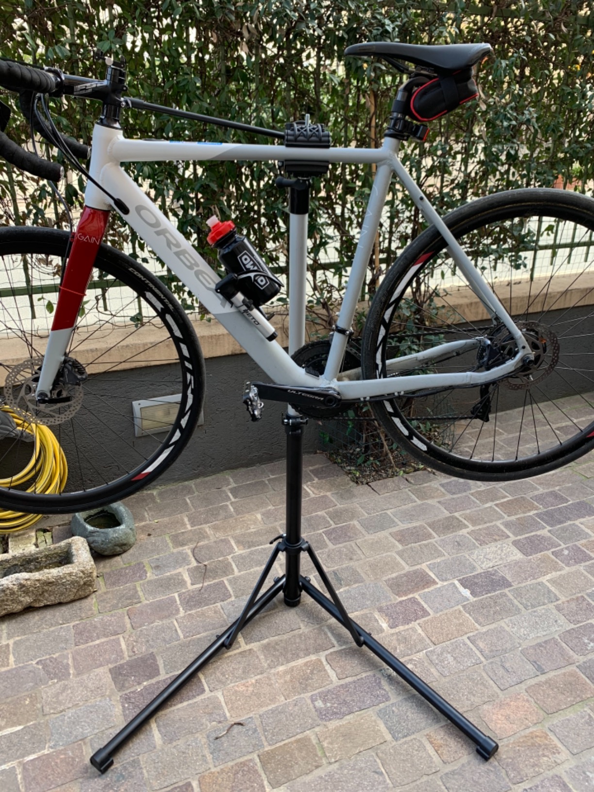 Songmics SBR04B Supporto Bici Alluminio 25 kg Nero