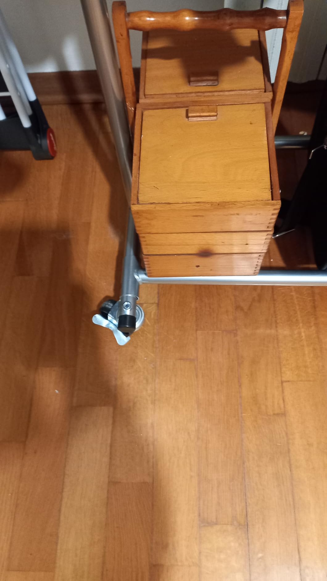 Songmics HSR013W01 stand appendiabiti bianco con ruote 100 kg