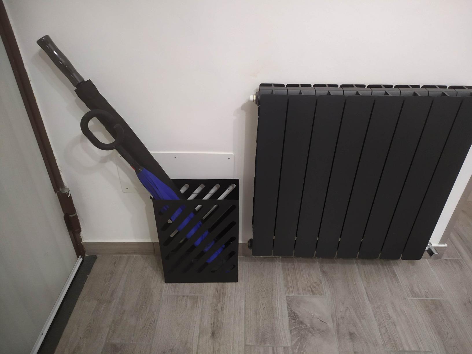Songmics LUC03BK portaombrelli nero traforato