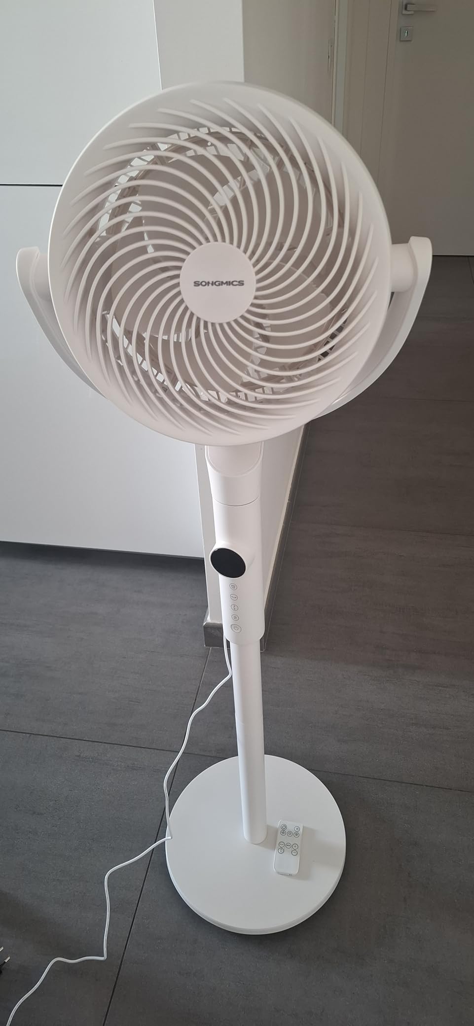 Songmics XFC002B1EU ventilatore piantana nero 20 dB