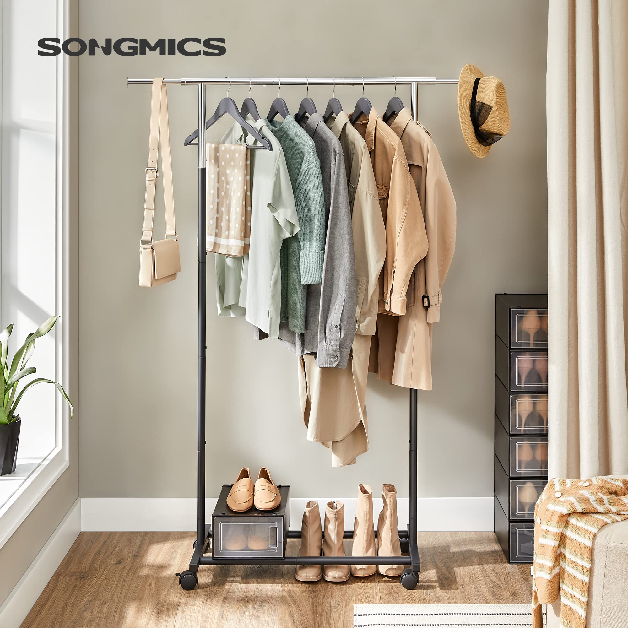 Songmics HSR101B01 stand appendiabiti con ruote argento e nero 25 kg