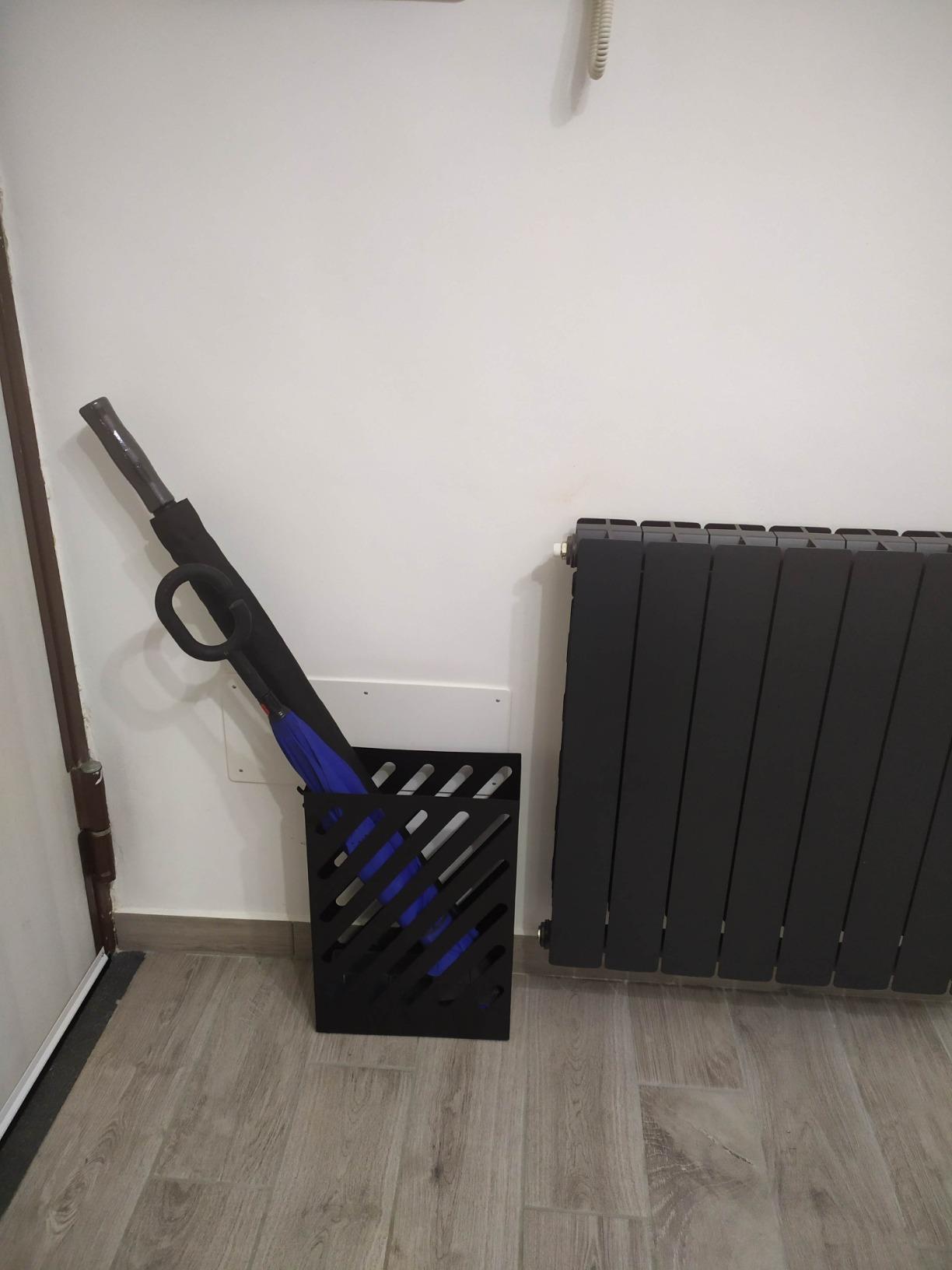 Songmics LUC03BK portaombrelli nero traforato