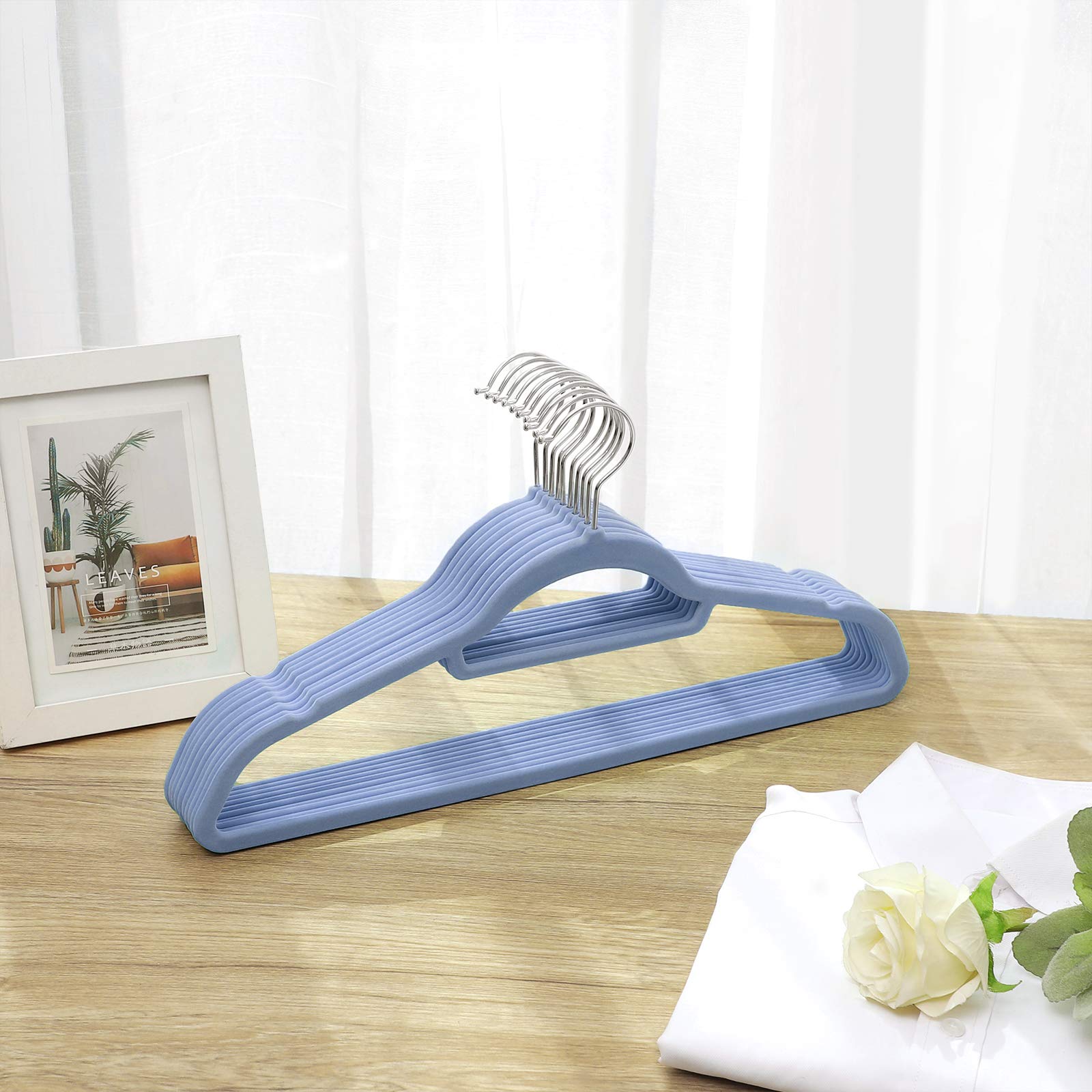 Songmics CRF50IN set 50 grucce velluto azzurro salvaspazio