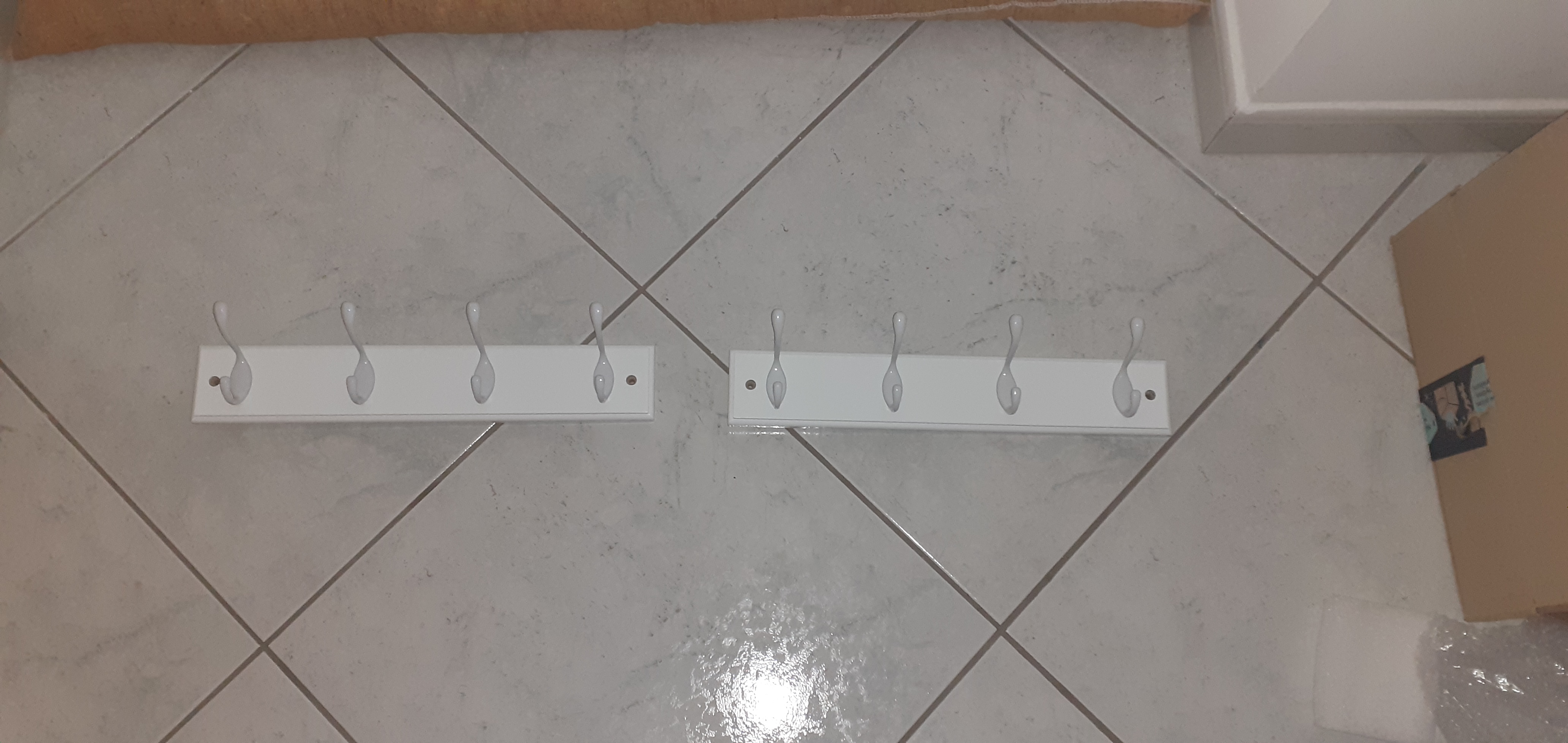Songmics LHR23WT appendiabiti parete 4 ganci doppi bianco 40 cm