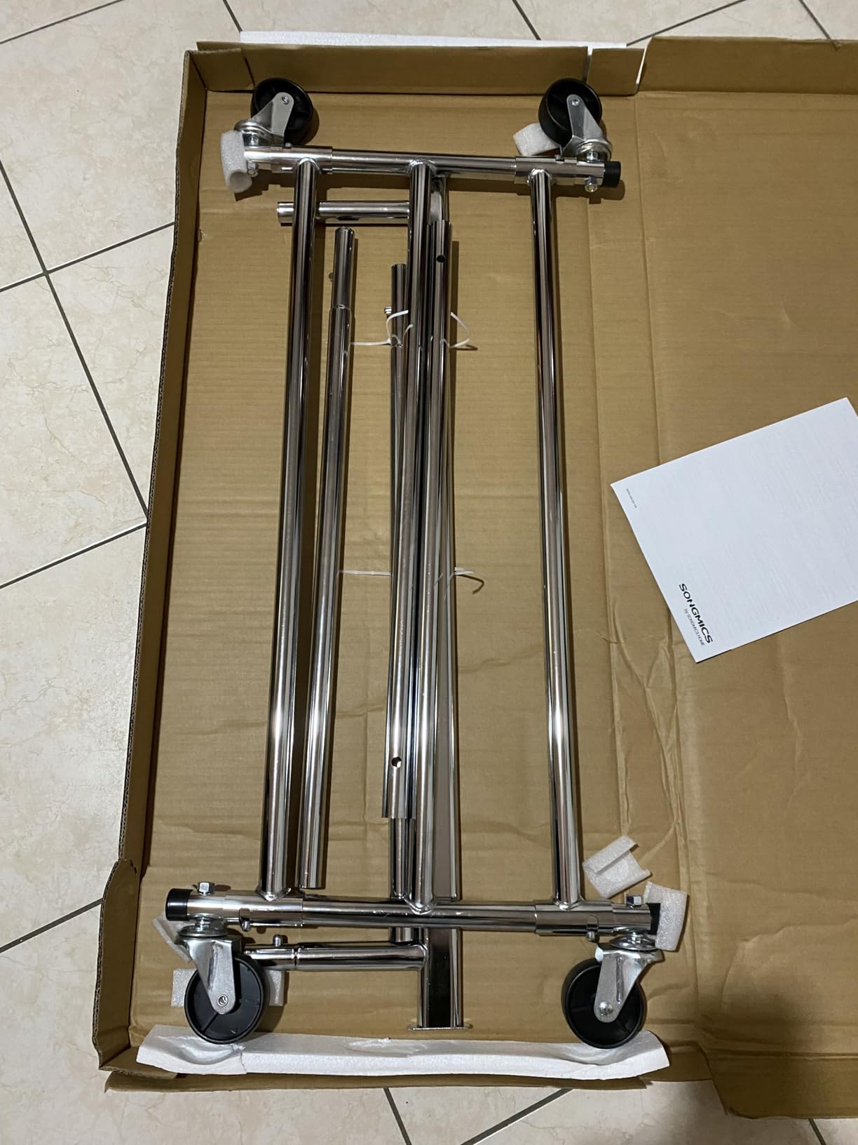 Songmics HSR013W01 stand appendiabiti bianco con ruote 100 kg