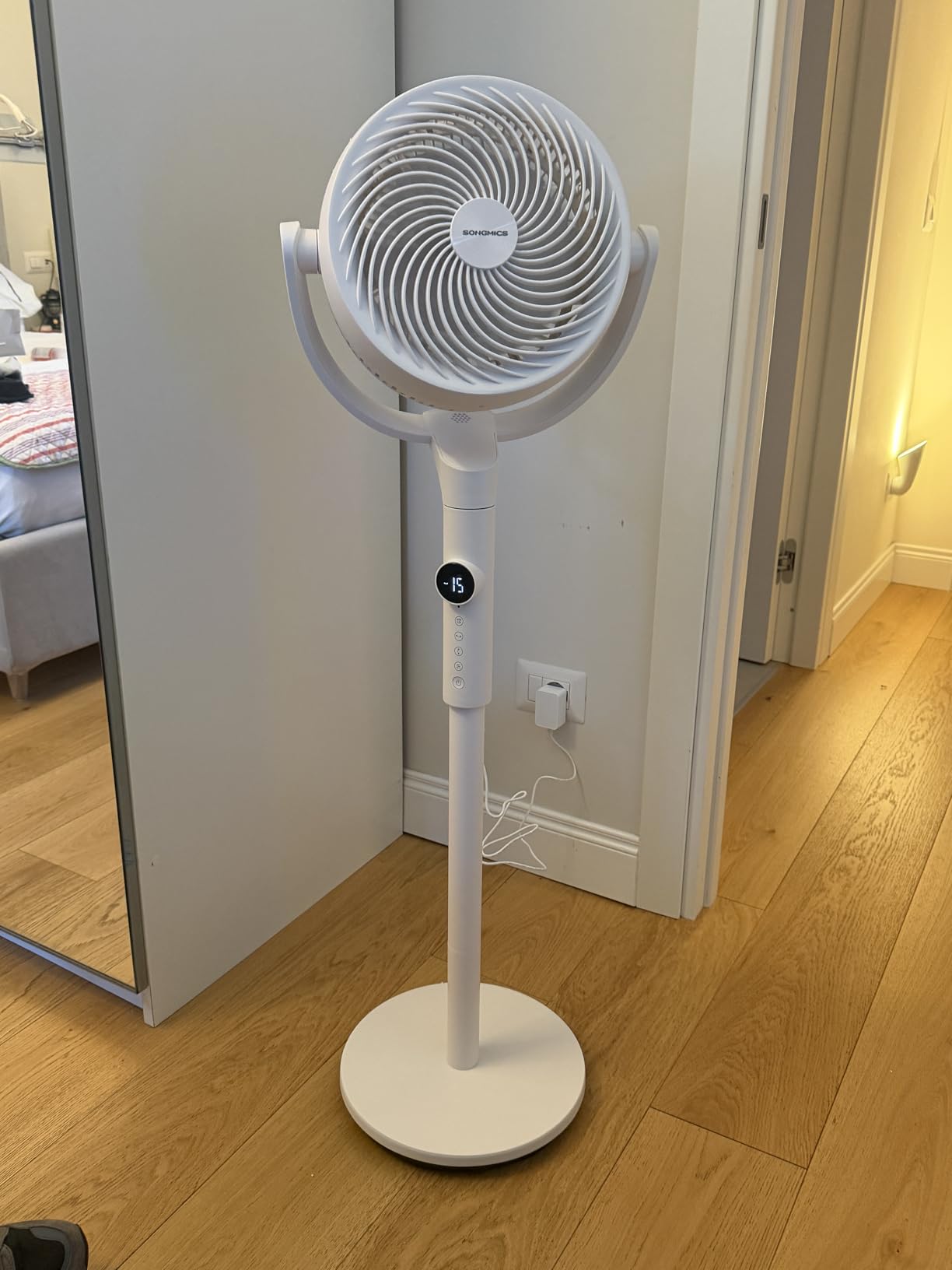 Songmics XFC002B1EU ventilatore piantana nero 20 dB