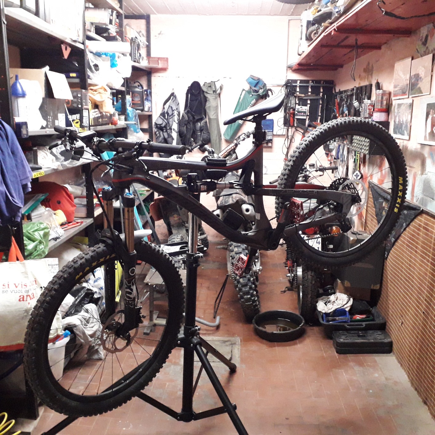 Songmics cavalletto bici riparazione regolabile con vassoio