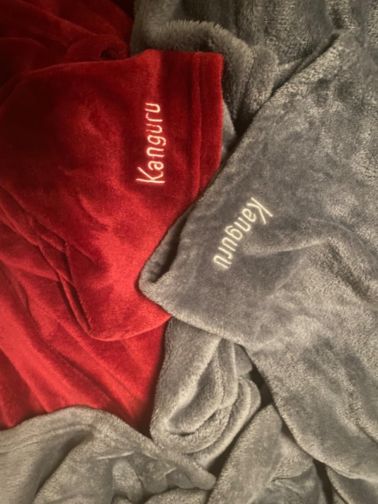 Kanguru coperta con maniche grigio 210x140 cm in pile