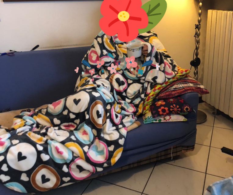 Kanguru coperta con maniche pile cuori 210x140 cm