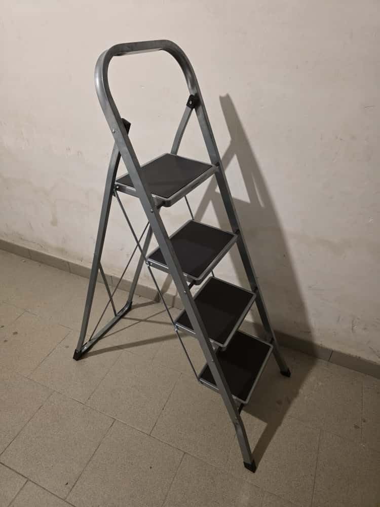 Songmics GSL03WT scaletta 3 gradini bianco acciaio 150 kg
