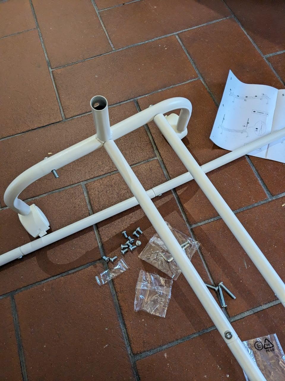 Songmics HSR131W01 appendiabiti bianco 103,5 cm con ruote